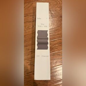 Brand New Bala Wavy Mat in Charcoal Dark Gray